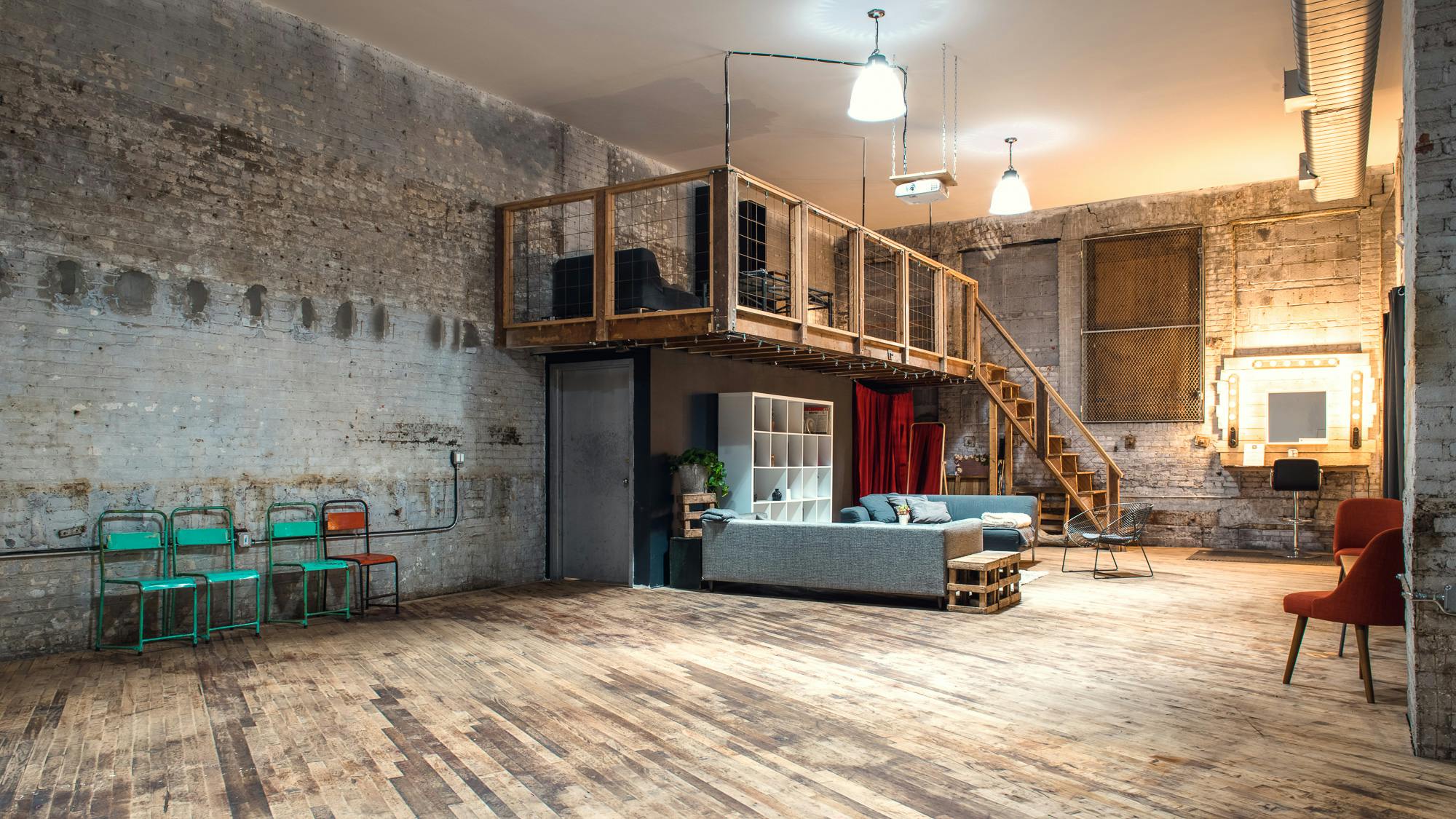Intimate Rustic Studio near Sunset Park Planned