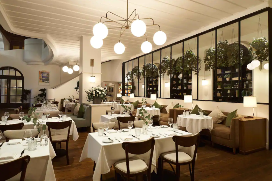 HighEnd Restaurant in Beverly Hills Planned