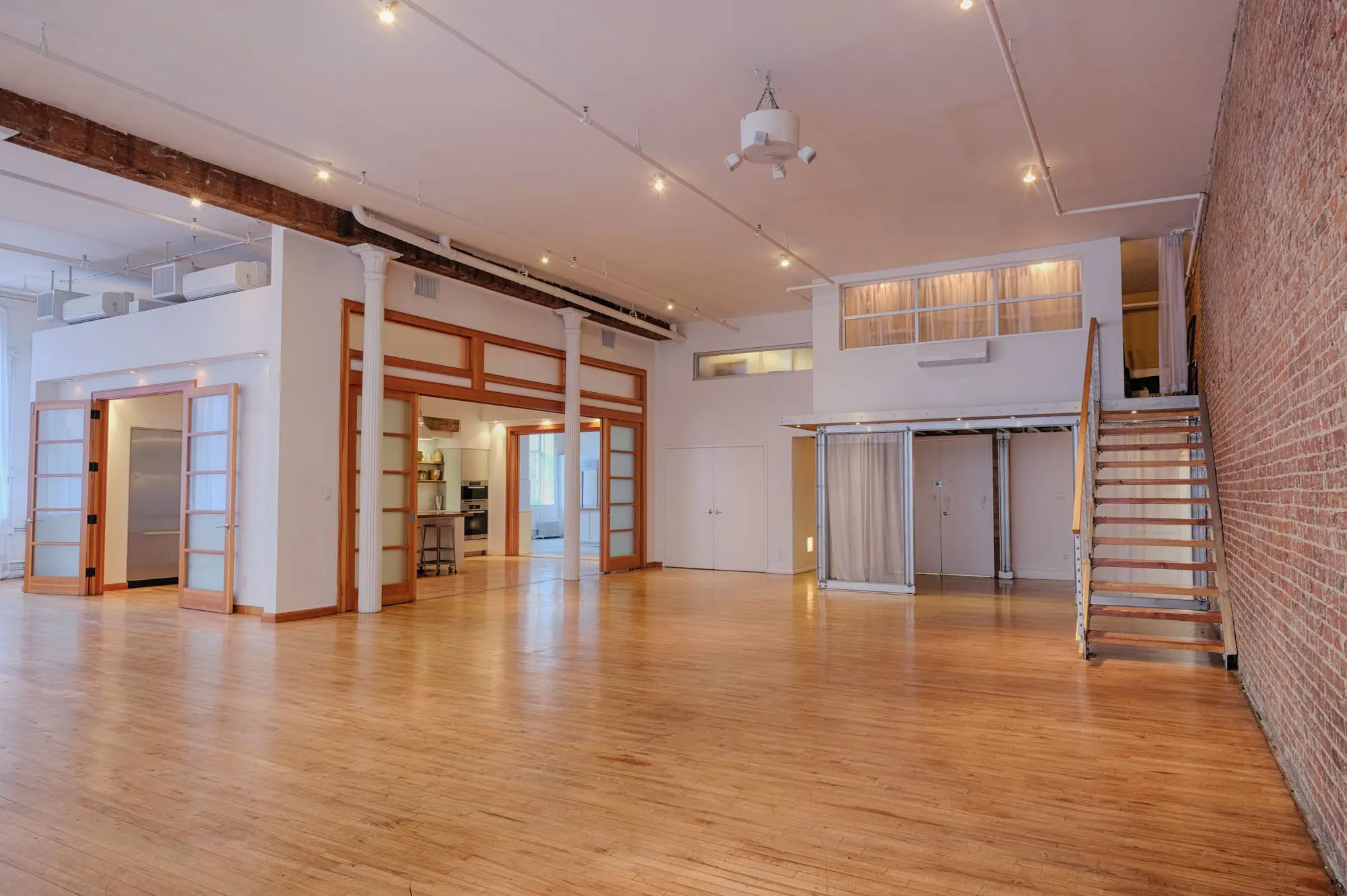 Beautiful Classic Studio Near Midtown Manhattan Planned