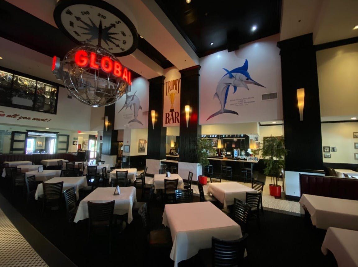 Casual Modern Seafood Restaurant near Doctor Phillips Planned